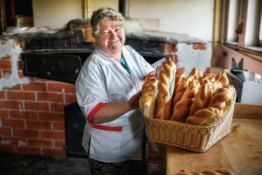 Zatrudnienie osób 50+. Czy ich potencjał jest doceniany na małopolskim rynku pracy?